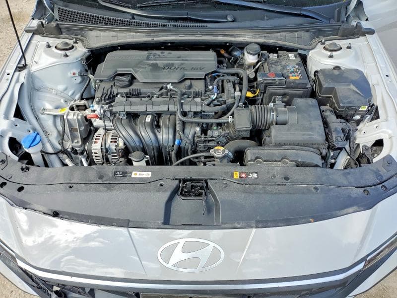 2024 HYUNDAI ELANTRA SEL 11