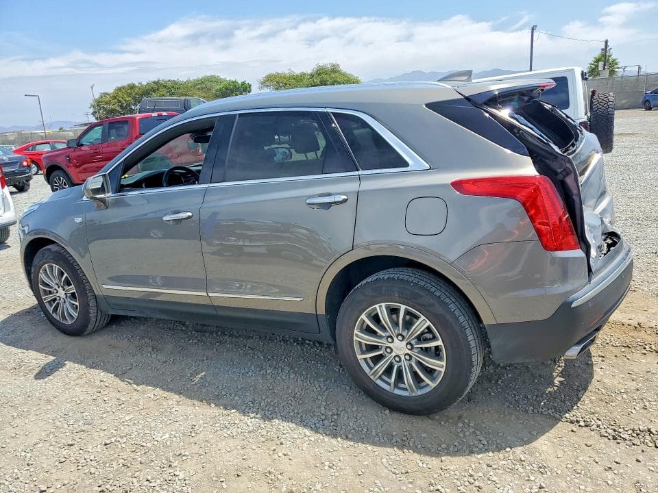 2017 CADILLAC XT5 LUXURY 2