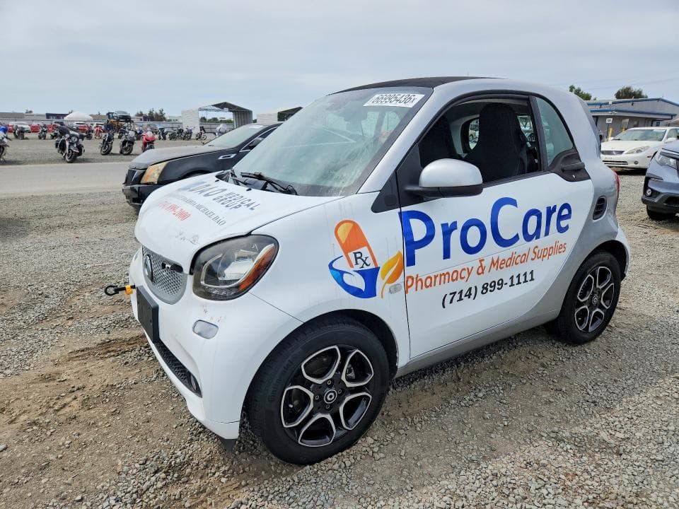 2019 SMART FORTWO - 1
