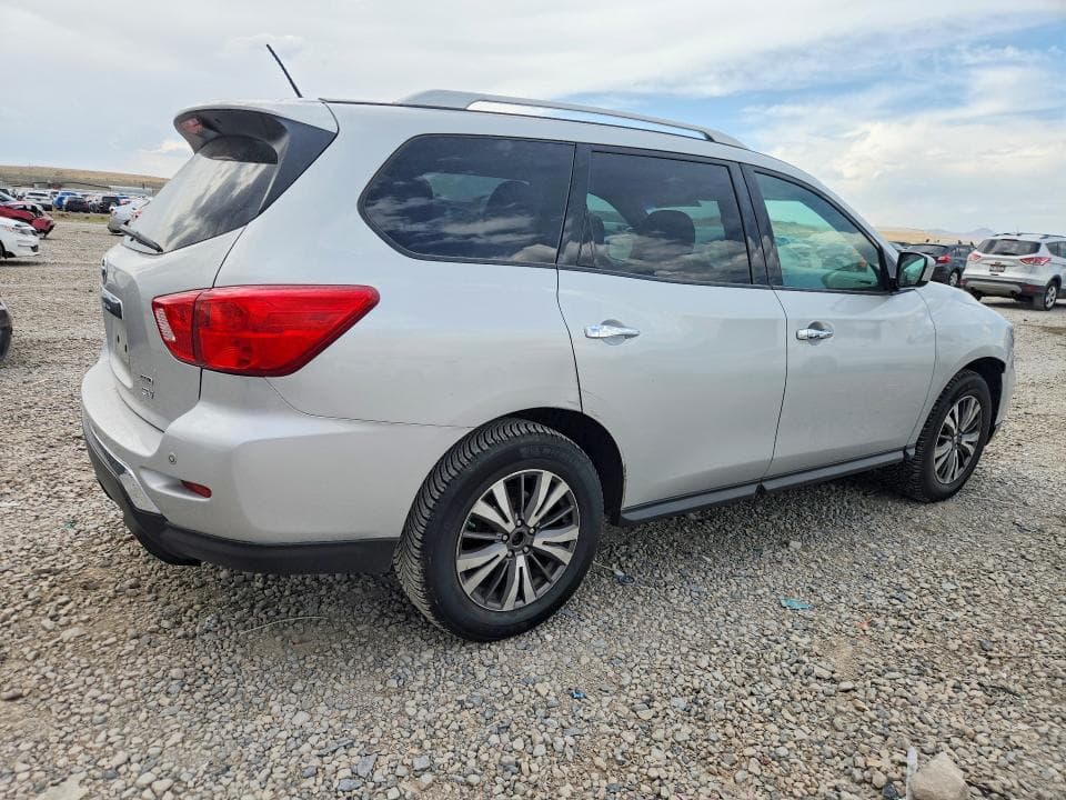 2017 NISSAN PATHFINDER SV 3