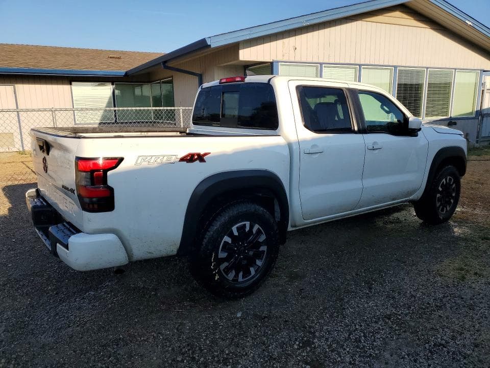 2024 NISSAN FRONTIER PRO-4X 3