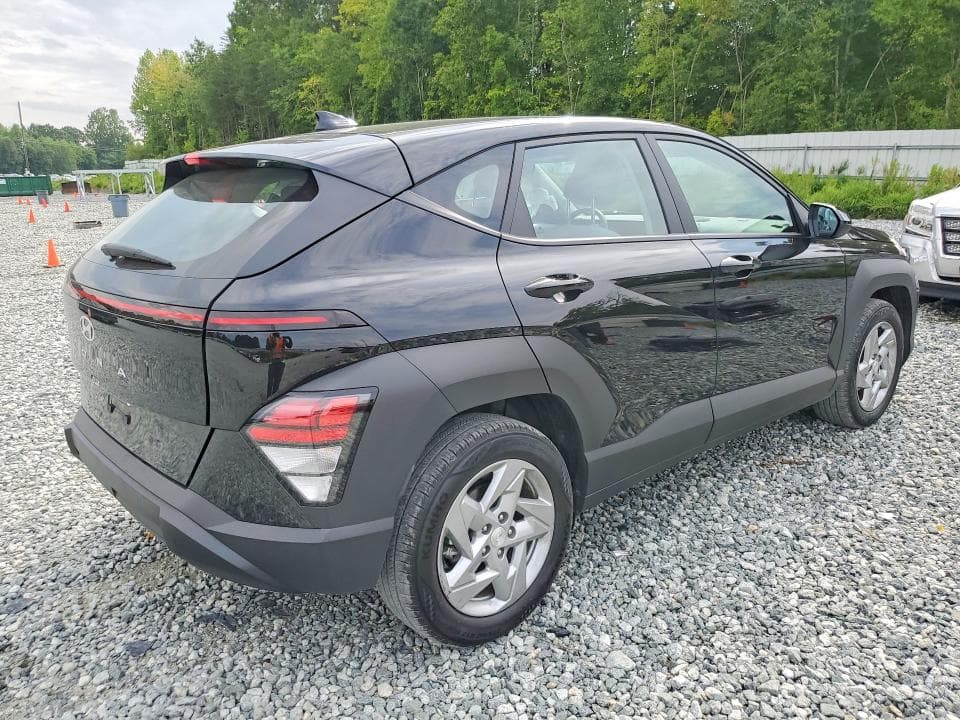 2026 HYUNDAI KONA SE 3