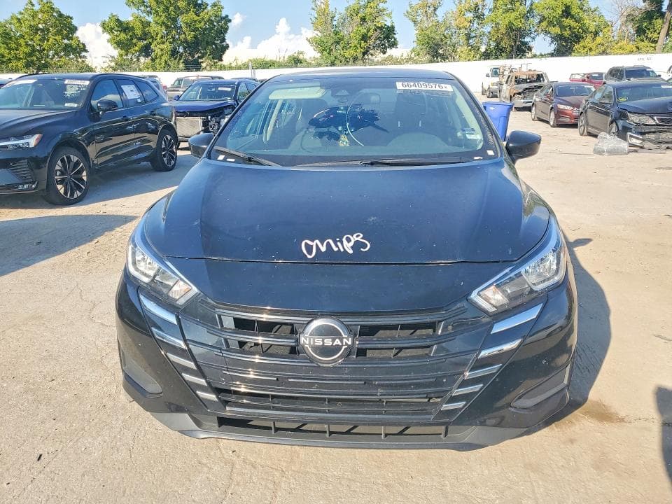 2023 NISSAN VERSA SV 5