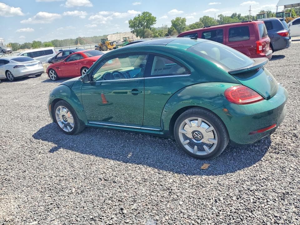 2018 VOLKSWAGEN BEETLE SE 2