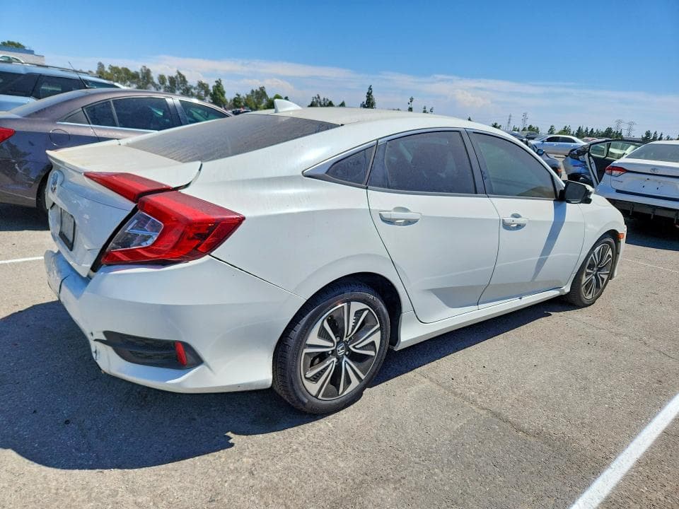 2017 HONDA CIVIC EX 3