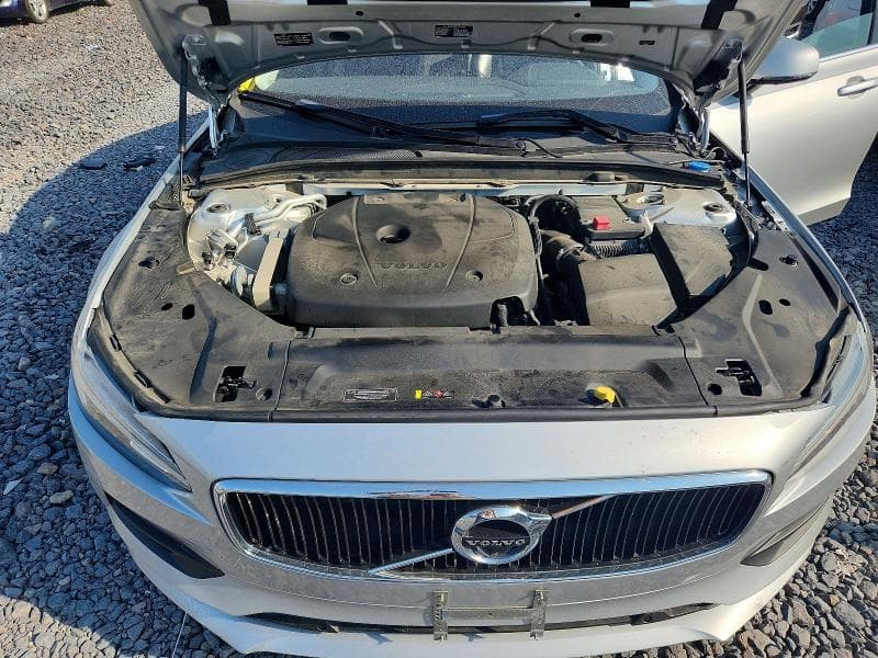 2018 VOLVO S90 T5 MOMENTUM 11