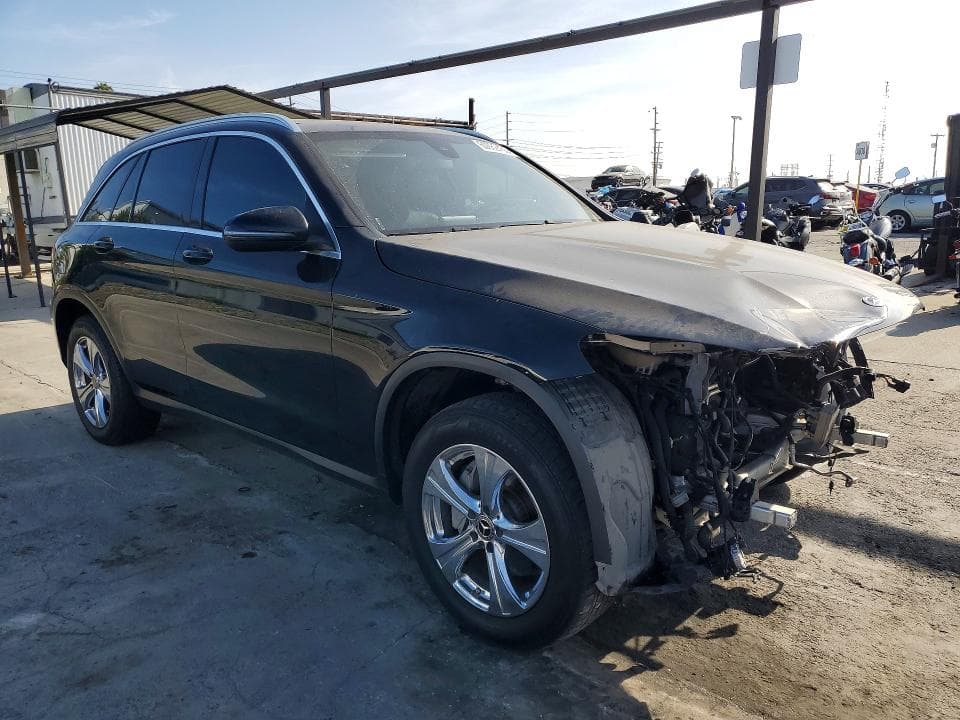 2018 MERCEDES-BENZ GLC 300 4