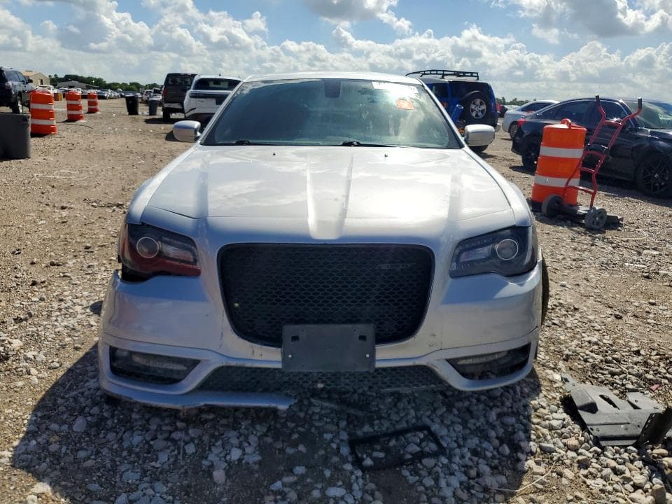 2019 CHRYSLER 300 S 5