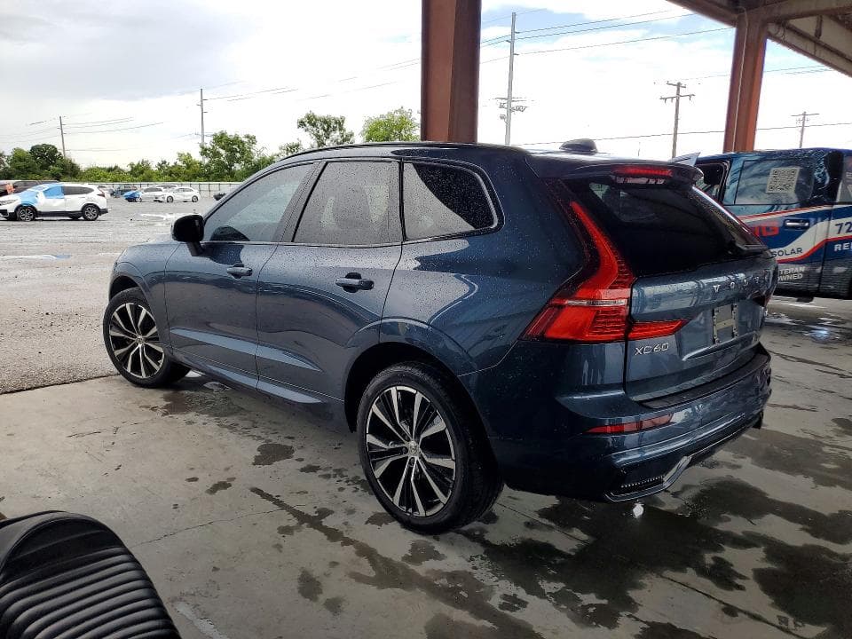 2024 VOLVO XC60 PLUS 2