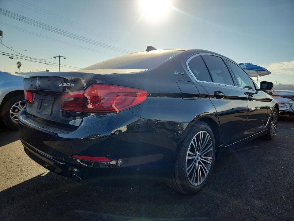 2019 BMW 530E 3