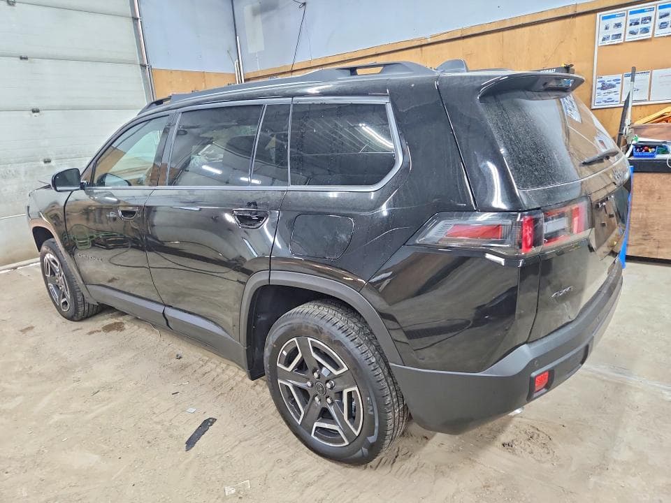 2026 JEEP CHEROKEE LAREDO 2