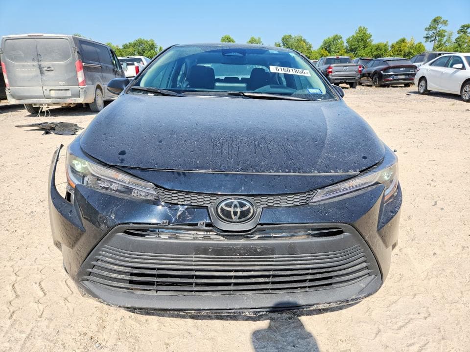 2025 TOYOTA COROLLA LE 5