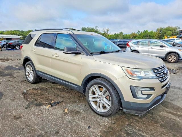 2017 FORD EXPLORER XLT 4