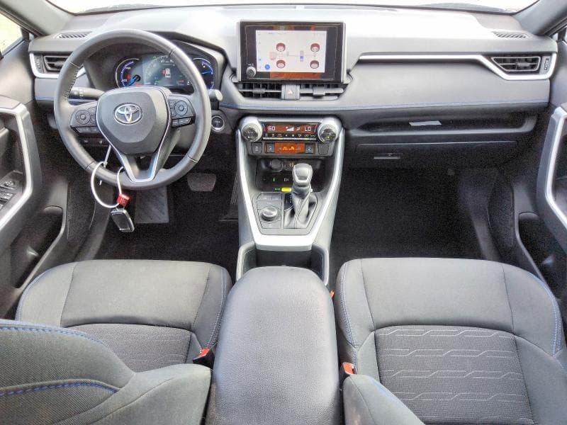 2024 TOYOTA RAV4 SE 8