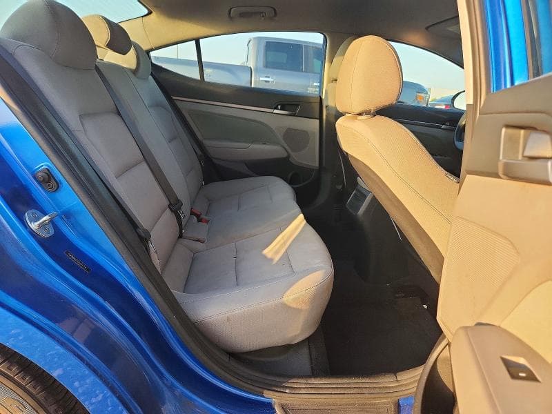2018 HYUNDAI ELANTRA SEL 10