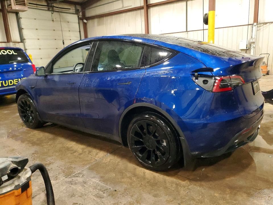 2023 TESLA MODEL Y 2