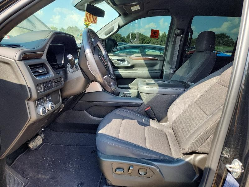 2022 GMC YUKON SLE 7