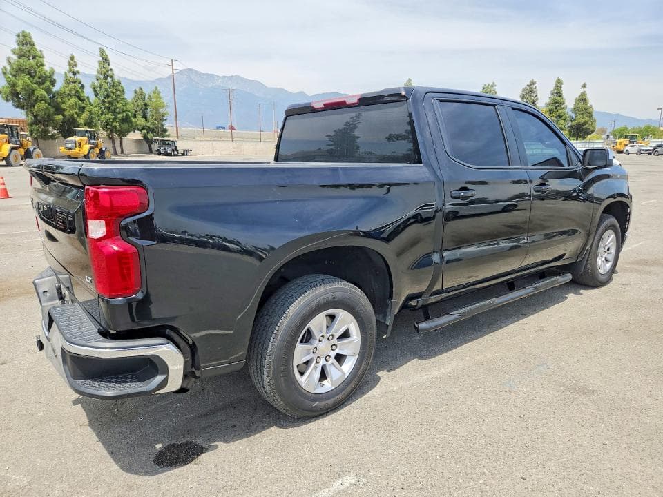 2019 CHEVROLET SILVERADO C1500 LT 3