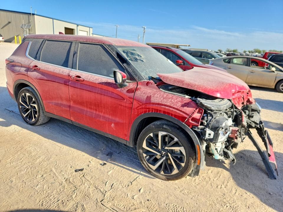 2023 MITSUBISHI OUTLANDER SE 4