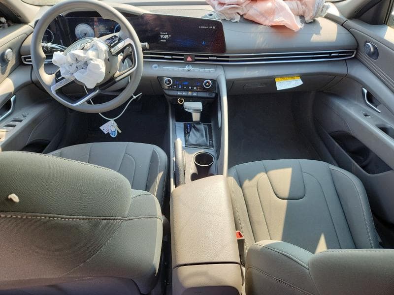 2024 HYUNDAI ELANTRA SEL 8