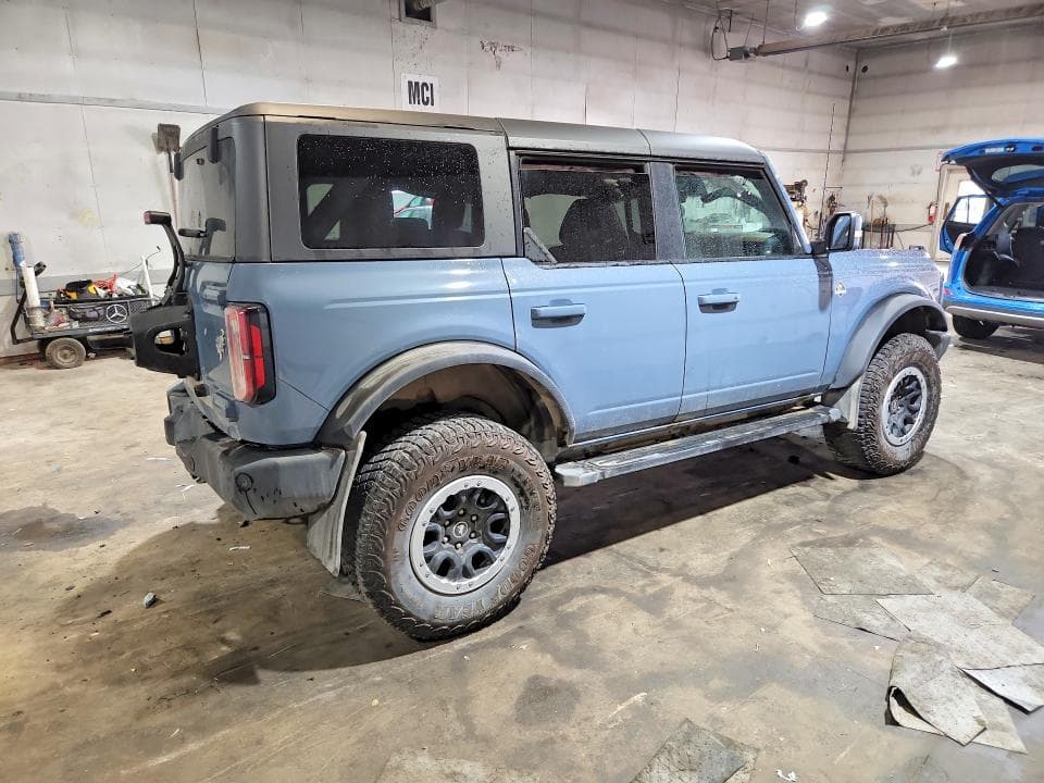 2024 FORD BRONCO OUTER BANKS 3