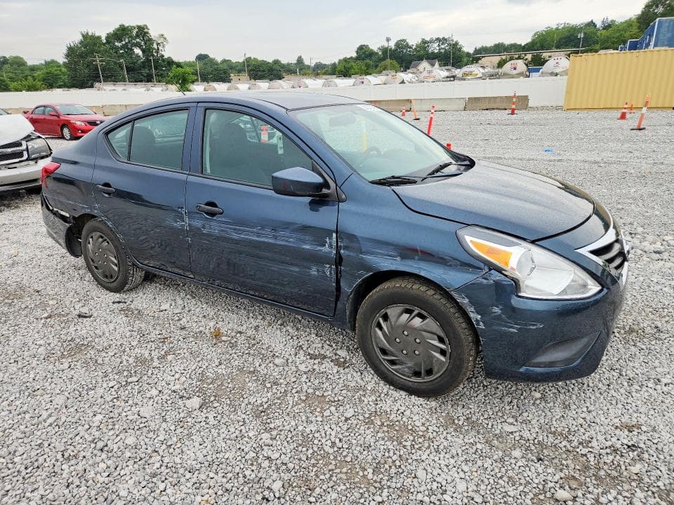 2017 NISSAN VERSA 1.6 S 4