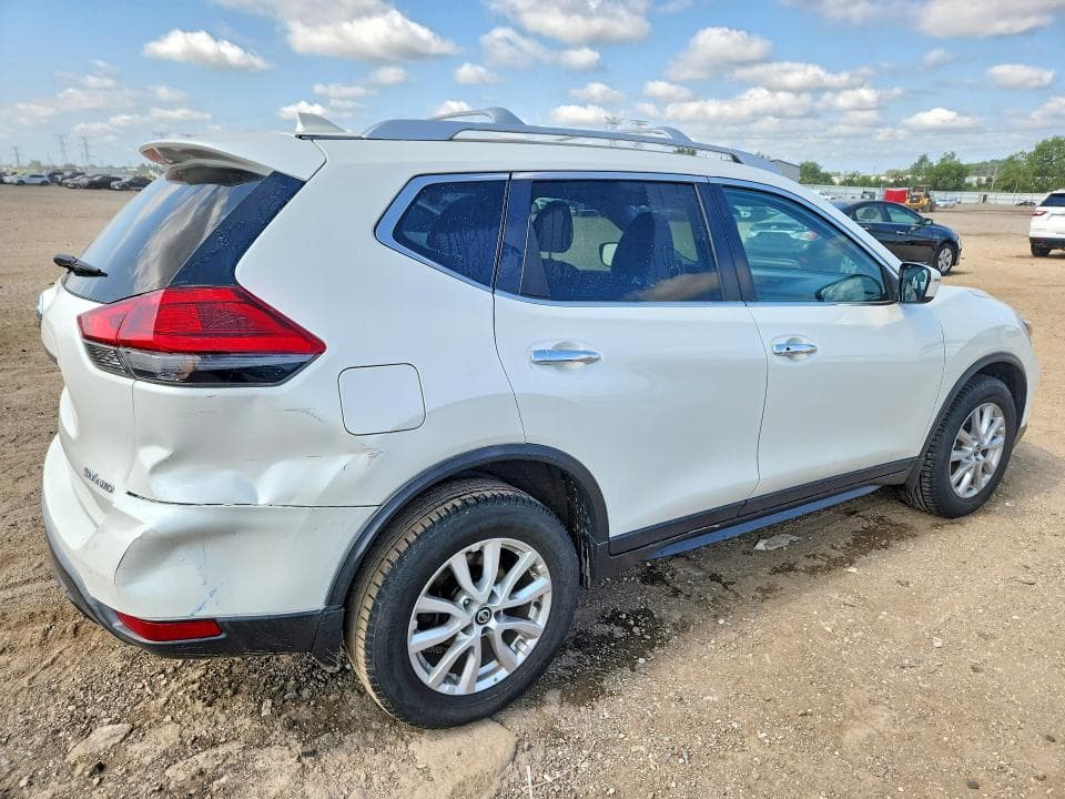 2017 NISSAN ROGUE SV 3