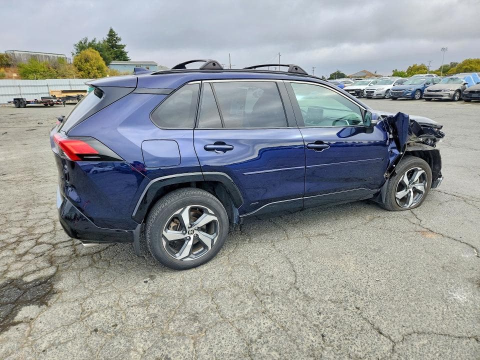 2021 TOYOTA RAV4 PRIME SE 3