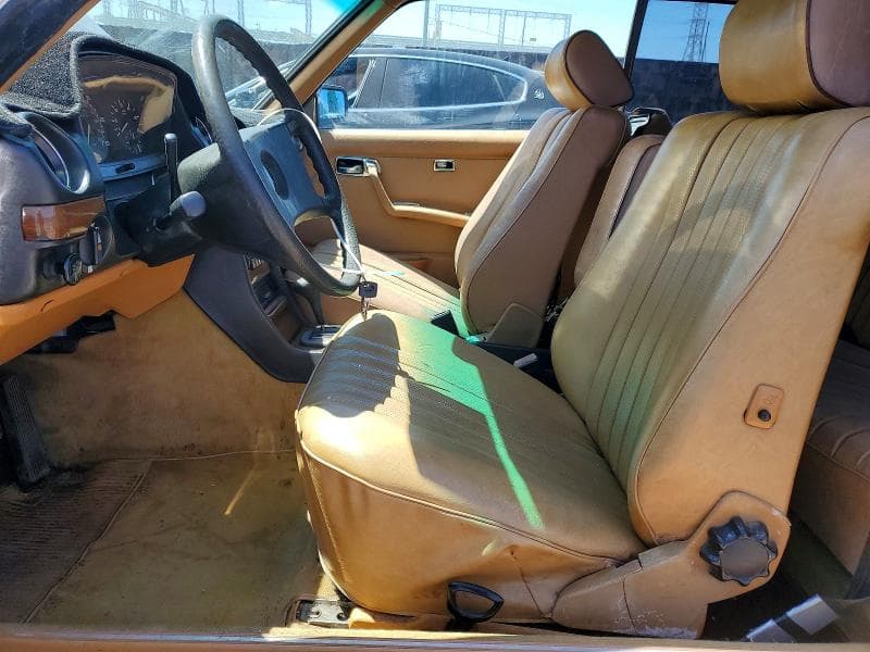 1983 MERCEDES-BENZ 300 CDT 7