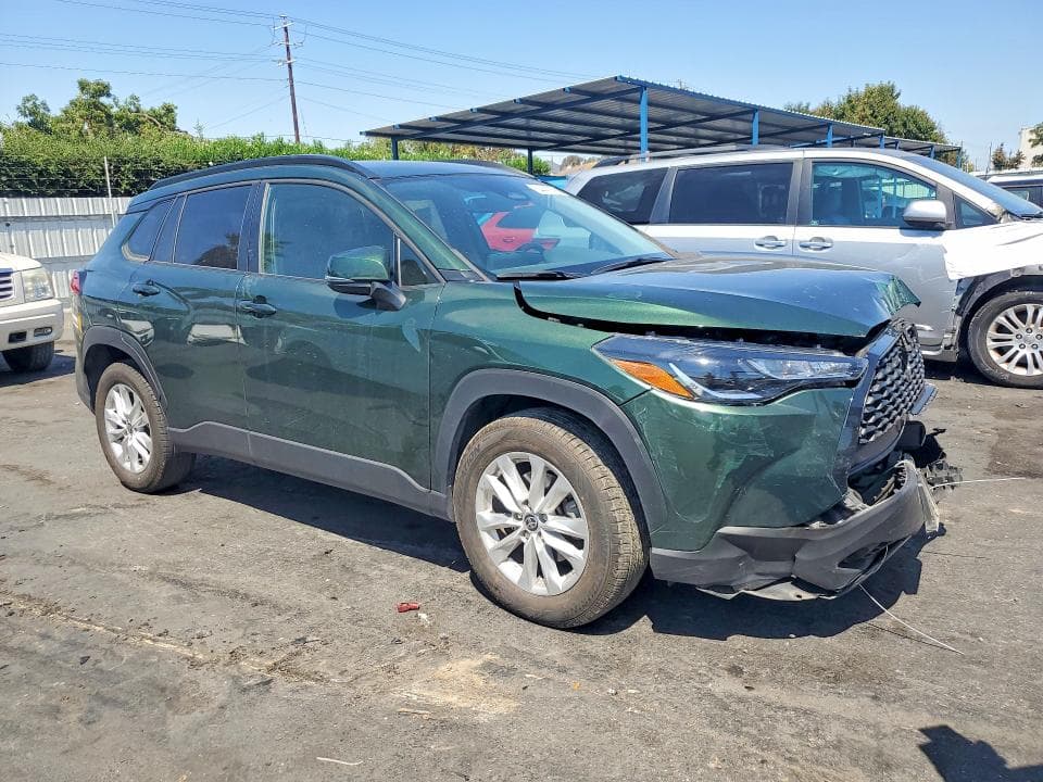 2023 TOYOTA COROLLA CROSS LE 4