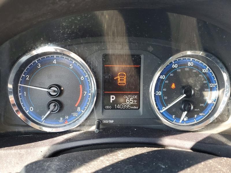 2018 TOYOTA COROLLA LE 9