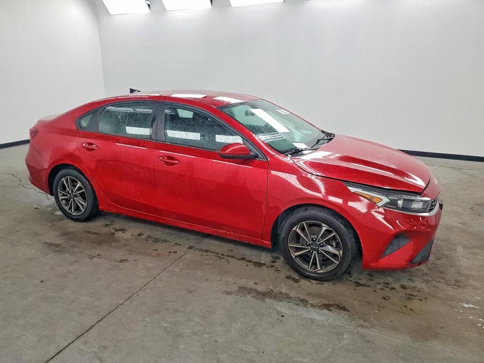 2023 KIA FORTE LXS 4