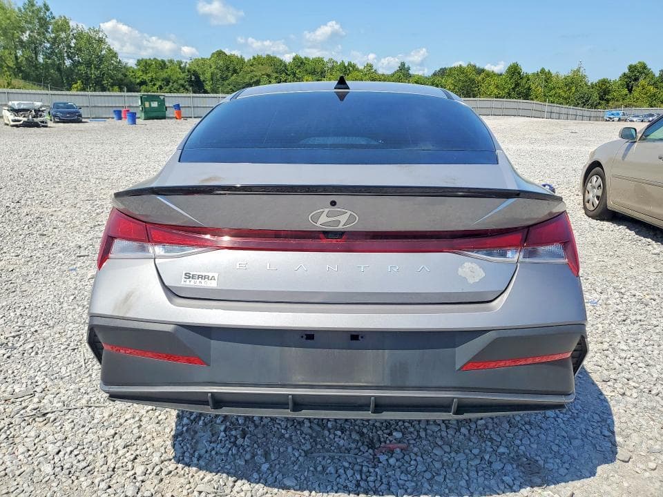 2025 HYUNDAI ELANTRA SEL SPORT 6