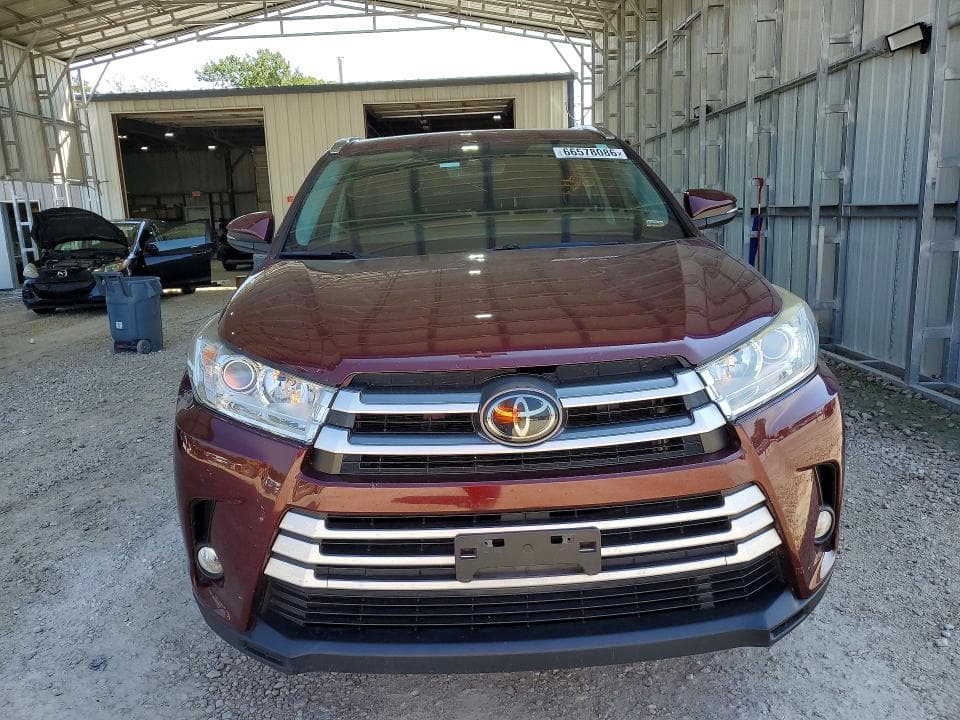 2018 TOYOTA HIGHLANDER XLE 5