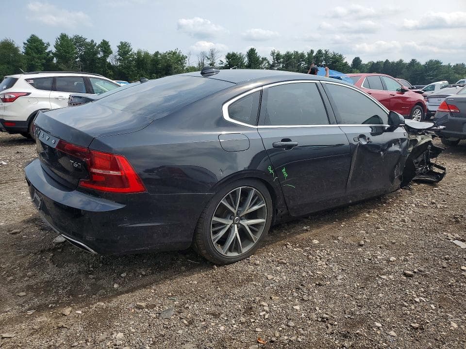 2017 VOLVO S90 T6 MOMENTUM 3