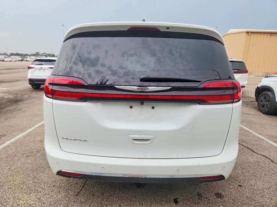2026 CHRYSLER PACIFICA SELECT 6