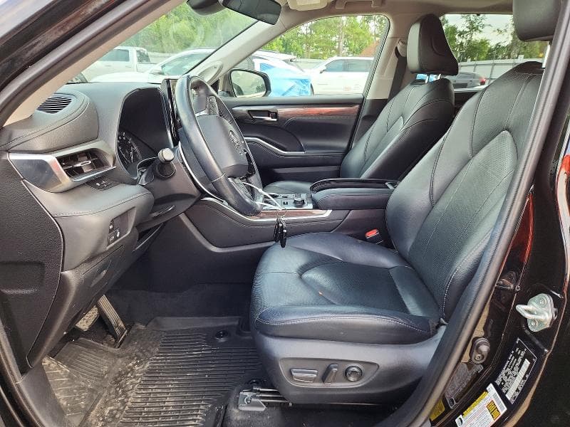 2020 TOYOTA HIGHLANDER LIMITED 7