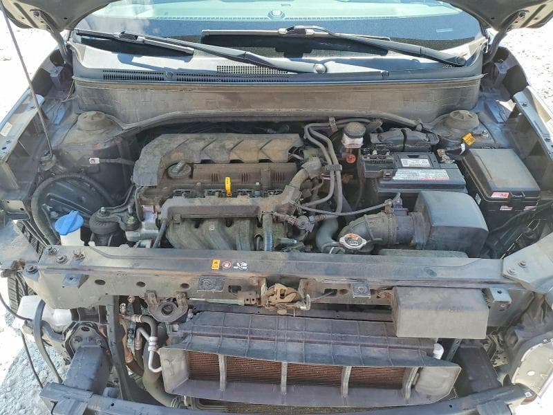 2020 HYUNDAI VENUE SE 12