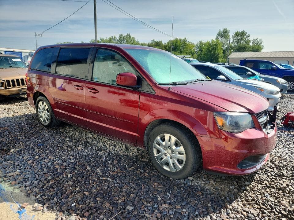 2017 DODGE GRAND CARAVAN SE 4