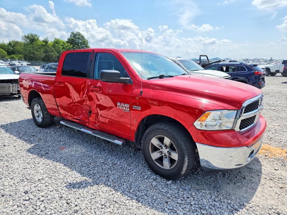 2019 RAM 1500 CLASSIC SLT 4
