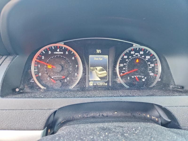 2017 TOYOTA CAMRY SE 9