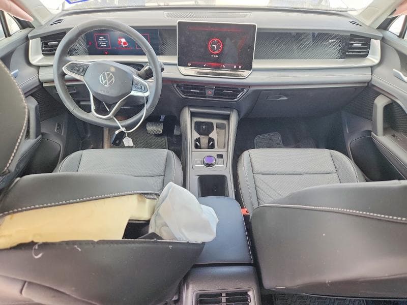 2025 VOLKSWAGEN TIGUAN SE 8