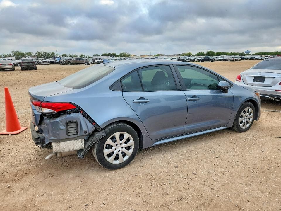 2020 TOYOTA COROLLA LE 3