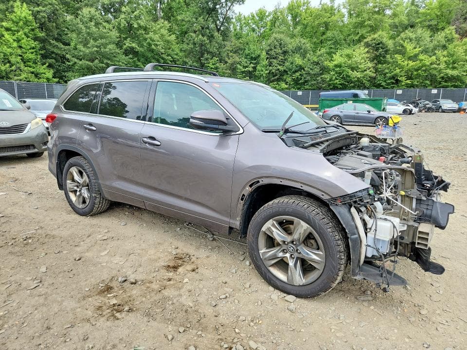 2018 TOYOTA HIGHLANDER LIMITED PLATINUM 4