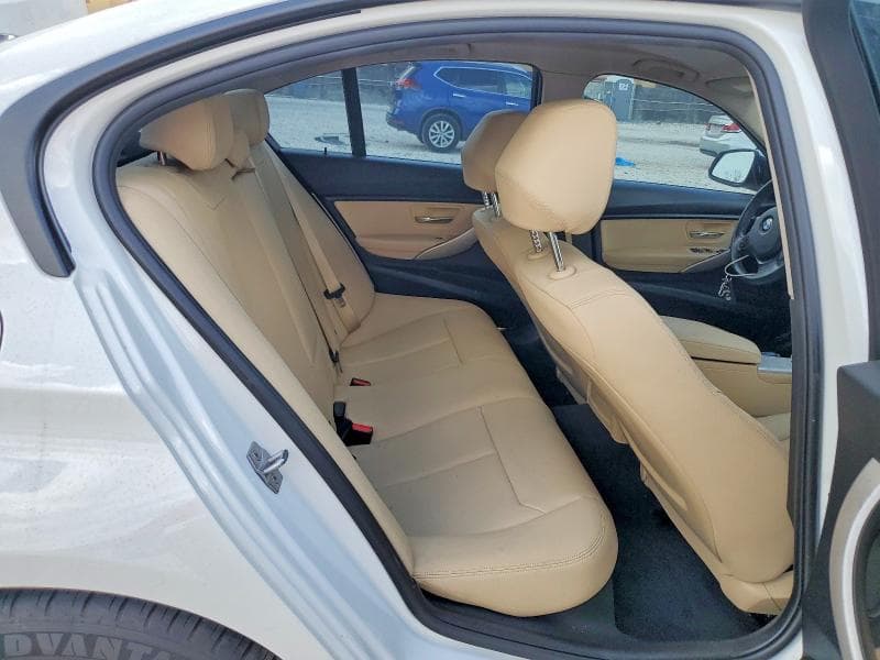 2017 BMW 320 I 10