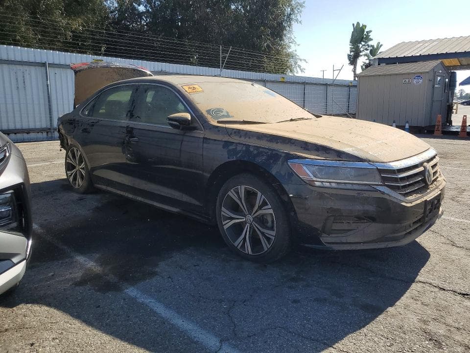 2020 VOLKSWAGEN PASSAT SEL 4