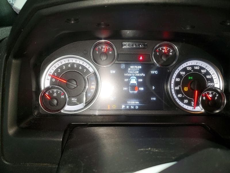 2022 RAM 1500 CLASSIC SLT 9