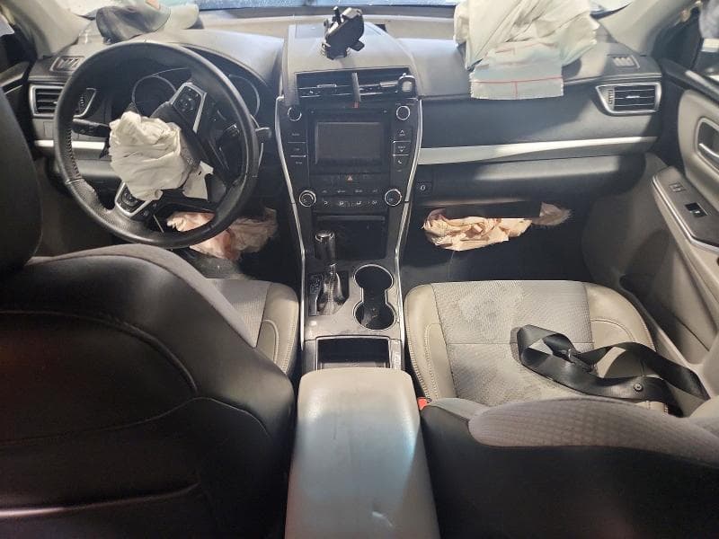 2017 TOYOTA CAMRY SE 8
