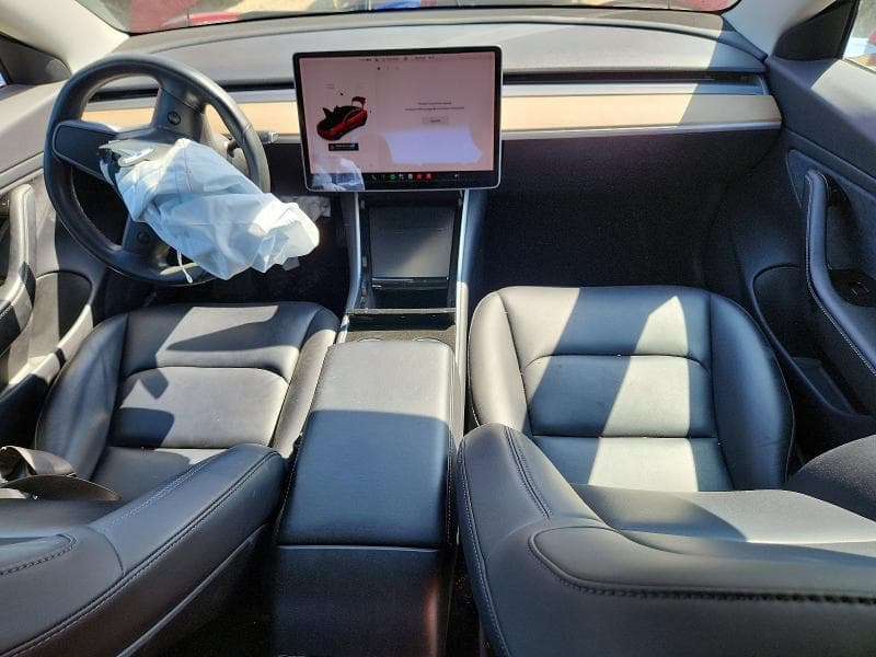 2018 TESLA MODEL 3 8
