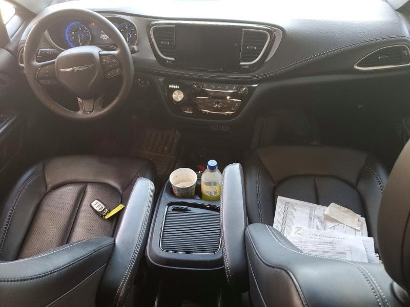 2024 CHRYSLER PACIFICA TOURING L 8